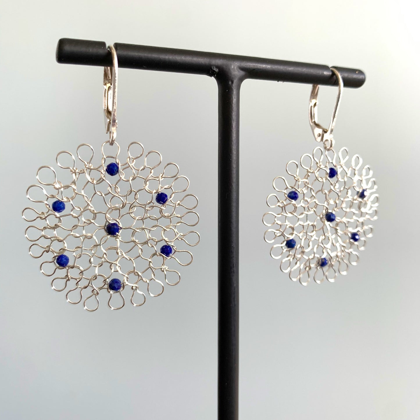 Boucles d'oreilles Rosaces Argent et Lapis-lazuli