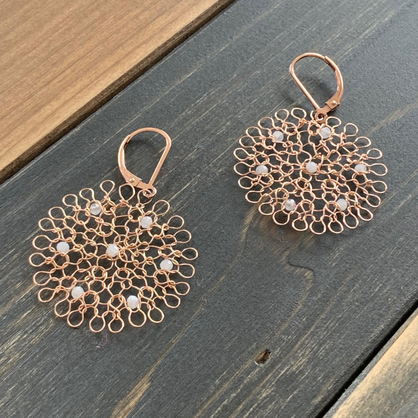 Boucles d'oreilles Rosaces Or Rose et Pierres de Lune