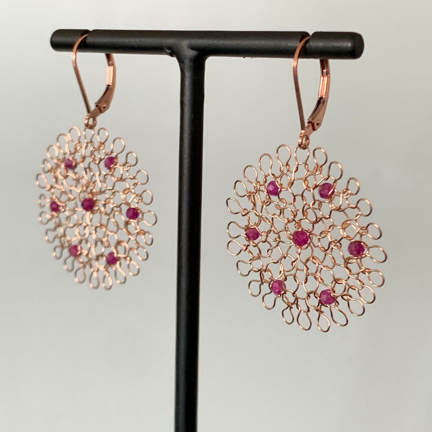 Boucles d'oreilles Rosaces Or Rose et Rubis