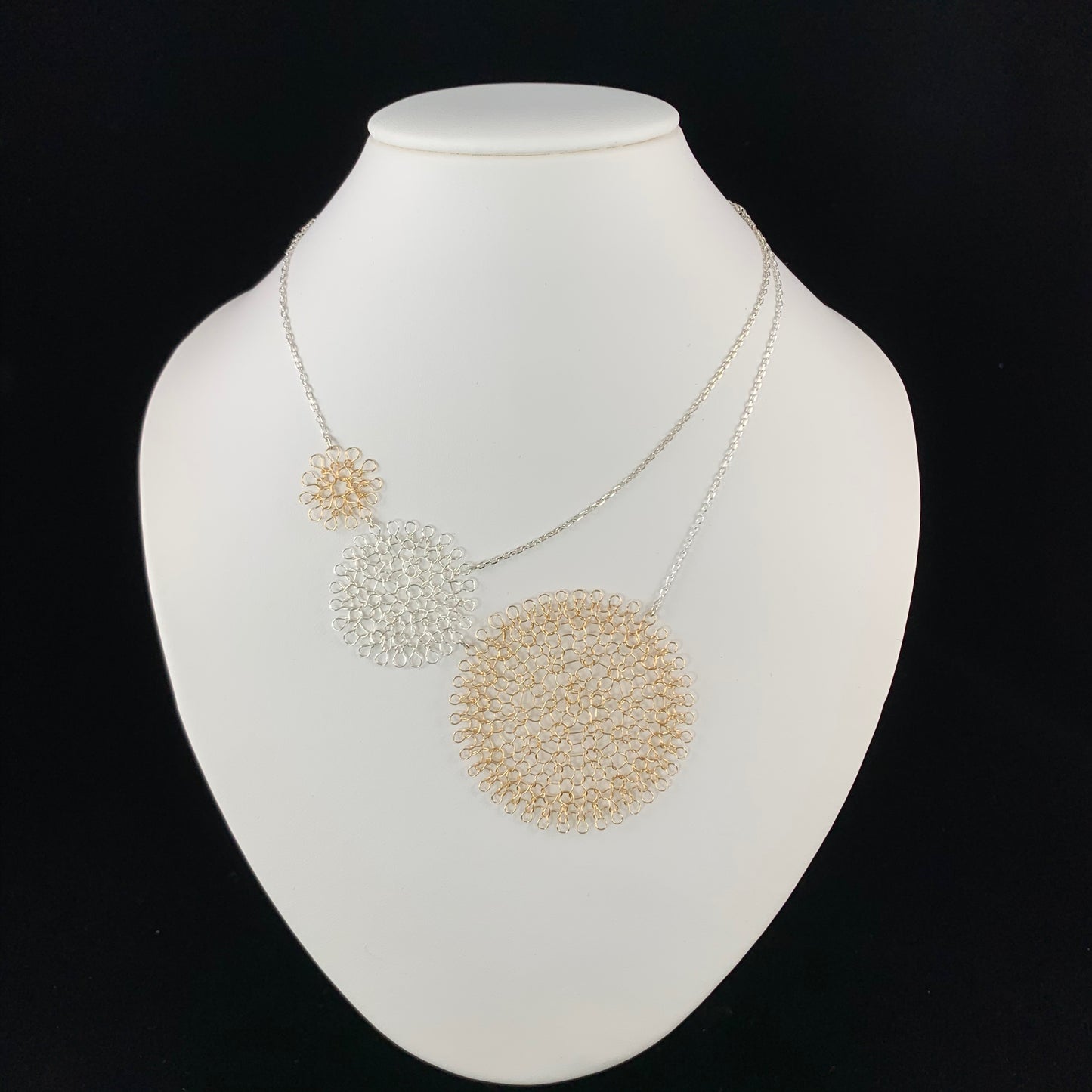 Collier Rosaces Triple Asymétrique Or et Argent