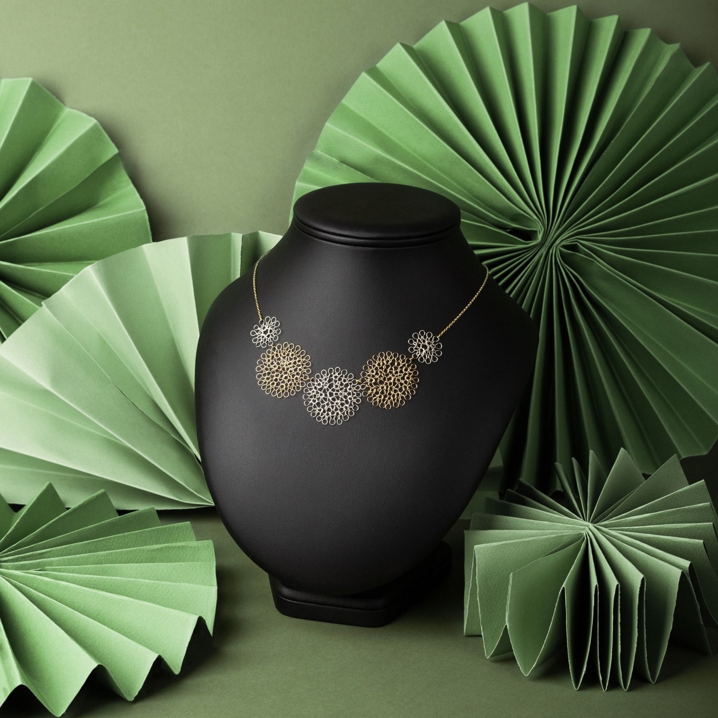 Collier Rosaces Penta Or et Argent